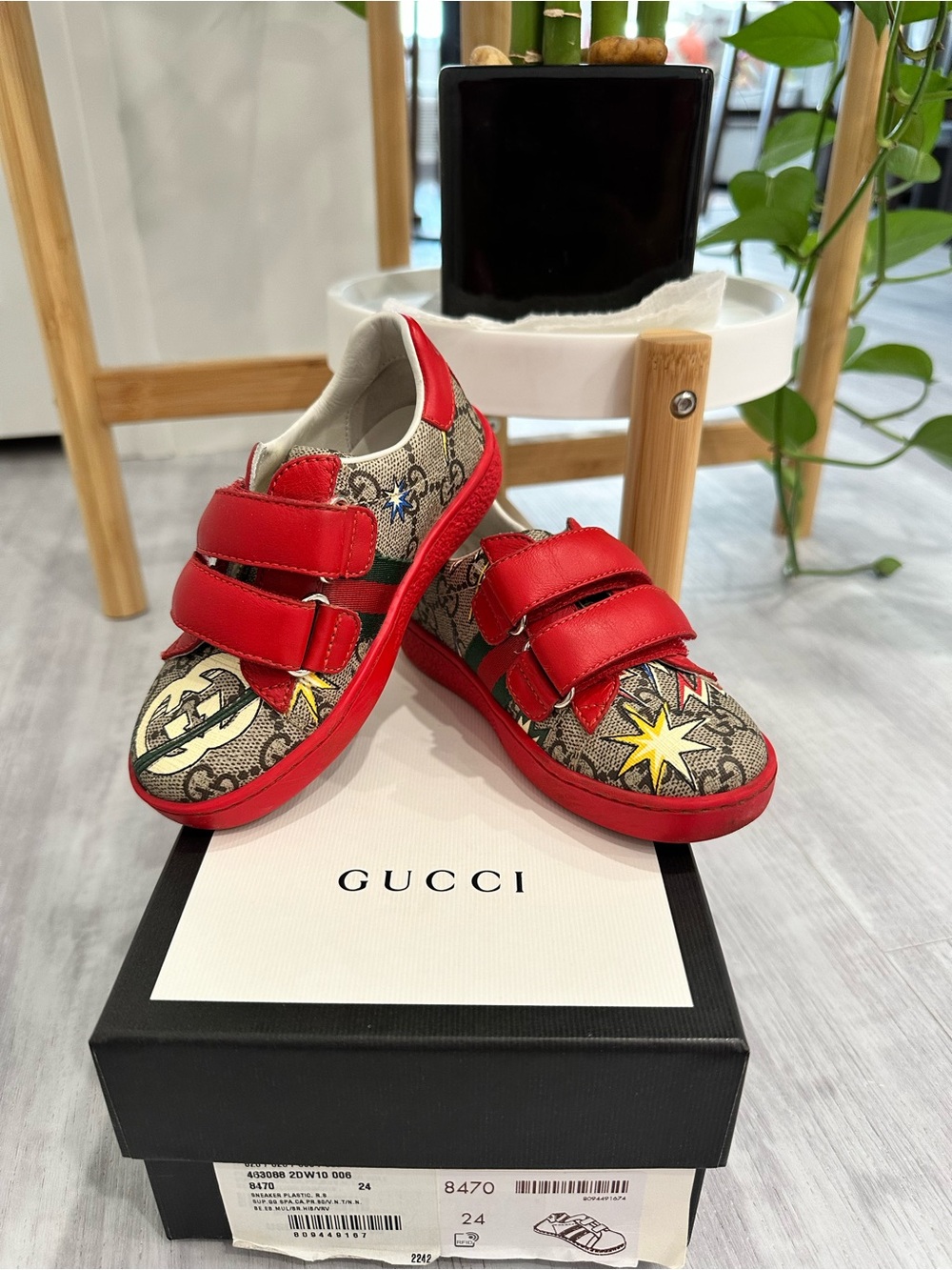 Gucci Kids Red GG Supreme Star Print Velcro Sneakers US8.5 EU24